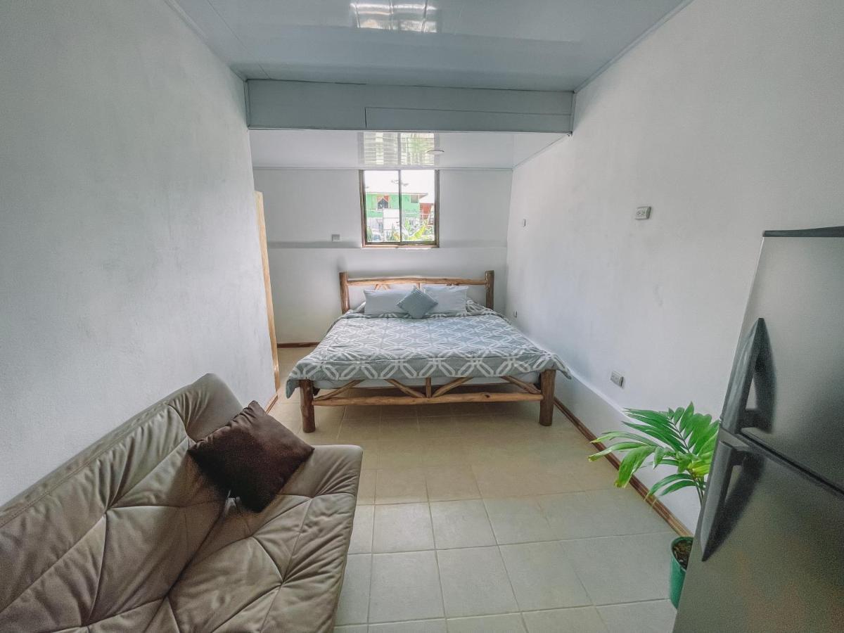 El Gato Rojas Surf Hostel Playa Santa Teresa  Ngoại thất bức ảnh