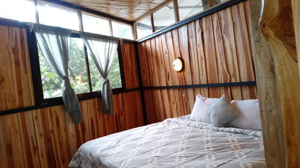 El Gato Rojas Surf Hostel Playa Santa Teresa  Ngoại thất bức ảnh