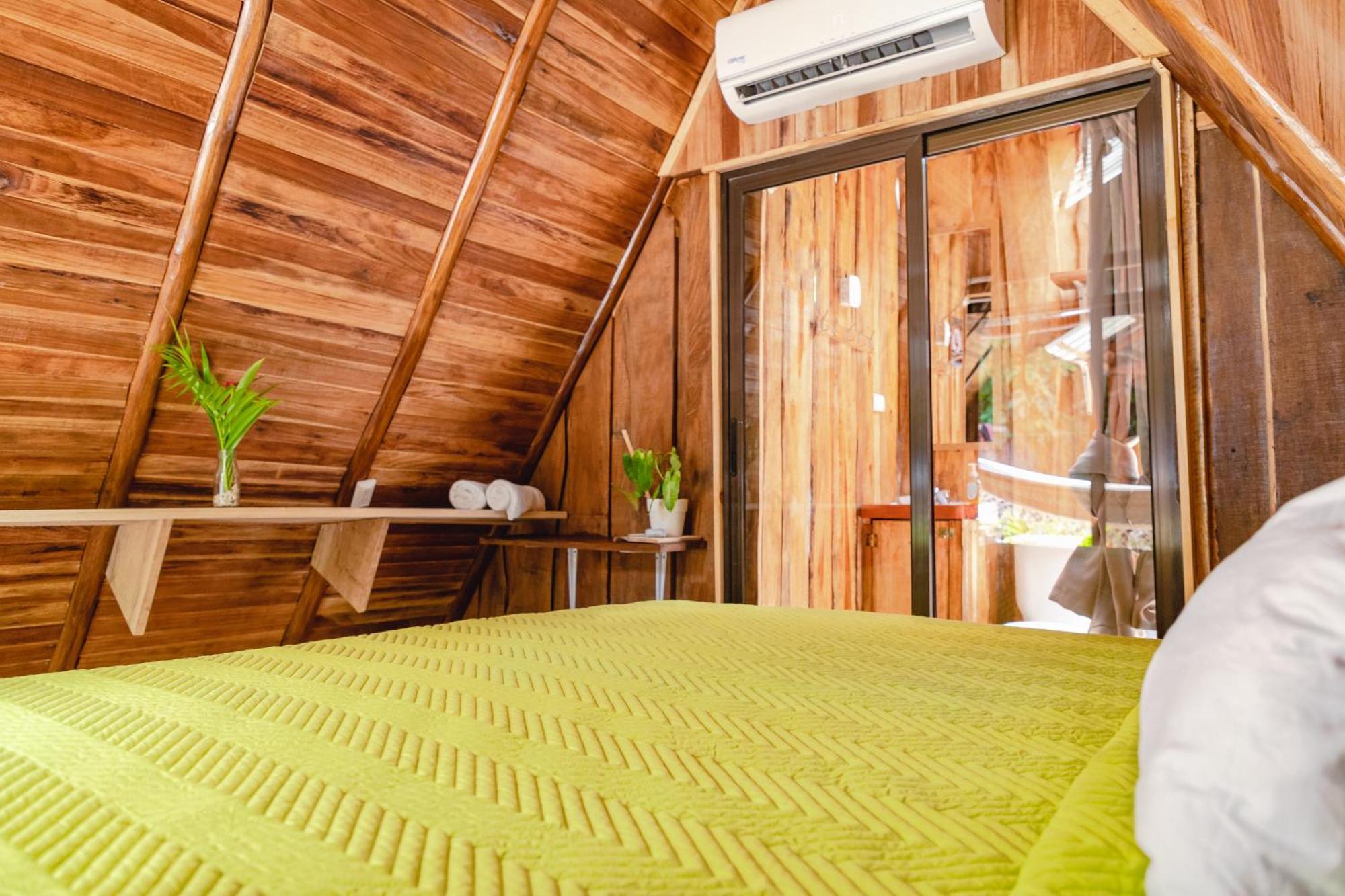 El Gato Rojas Surf Hostel Playa Santa Teresa  Ngoại thất bức ảnh